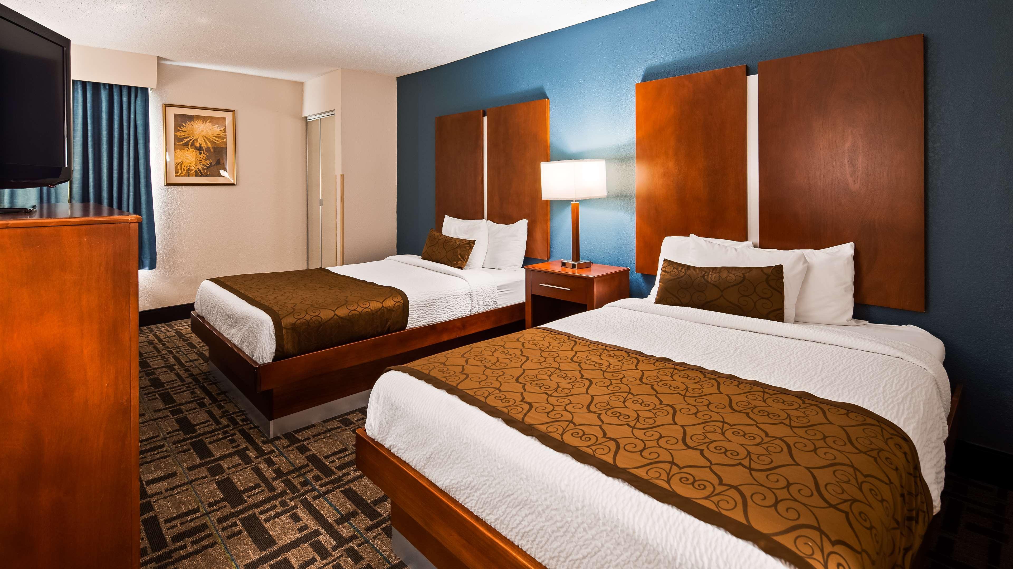 Best Western Plus Richmond Hotel Sandston Bagian luar foto