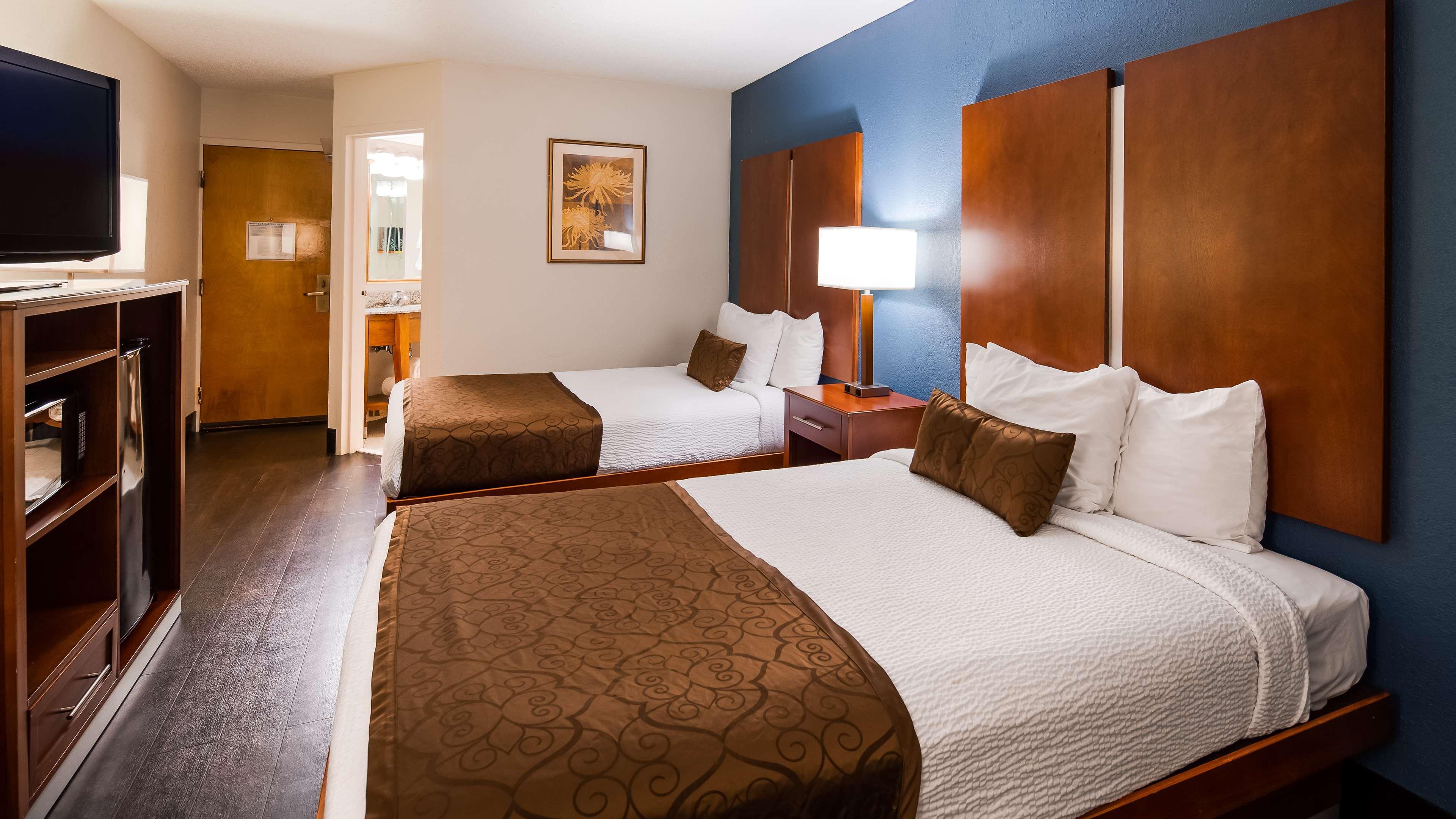 Best Western Plus Richmond Sandston Bagian luar foto