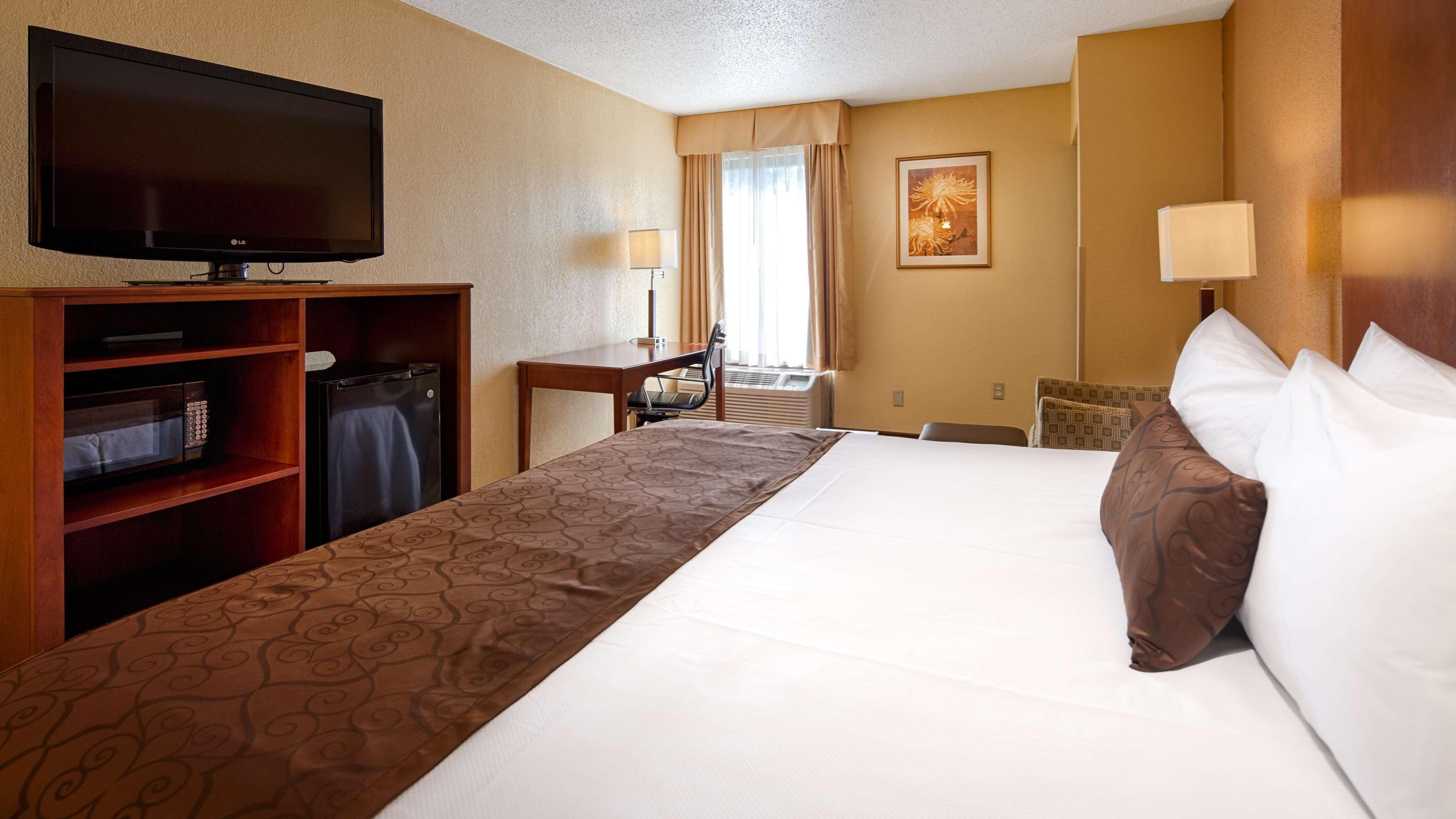 Best Western Plus Richmond Sandston Bagian luar foto
